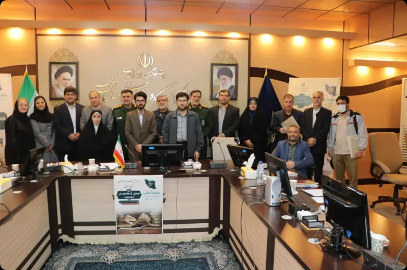 نشست فعالان فرهنگی حوزه نشر در زنجان