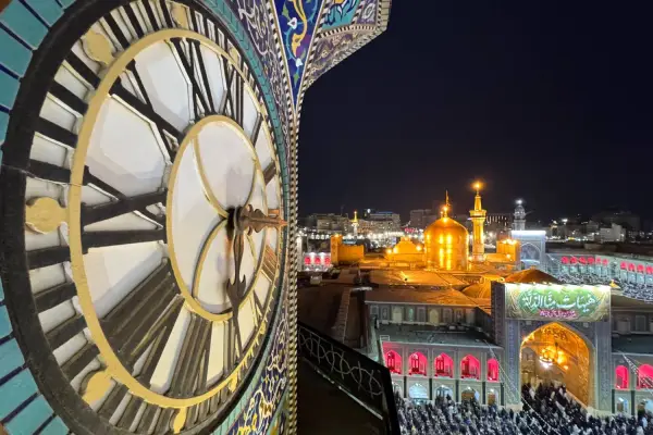 لحظه تحویل سال نو در