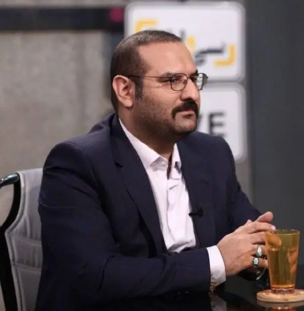 خاموشی در برابر دشمن یعنی