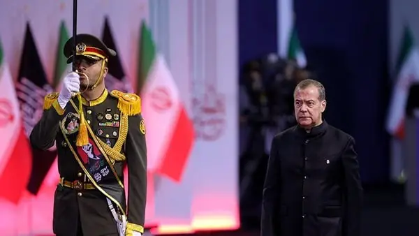 مدودف: ایران سلاحی قدرتمندتر از